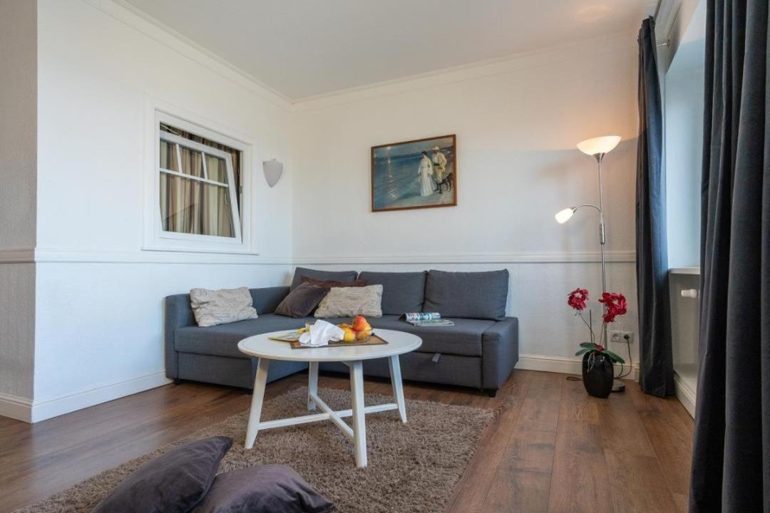 Strandhotel-Heiligenhafen-Wohnung-120-Wellenreiter-Typ-Ii Екстер'єр фото